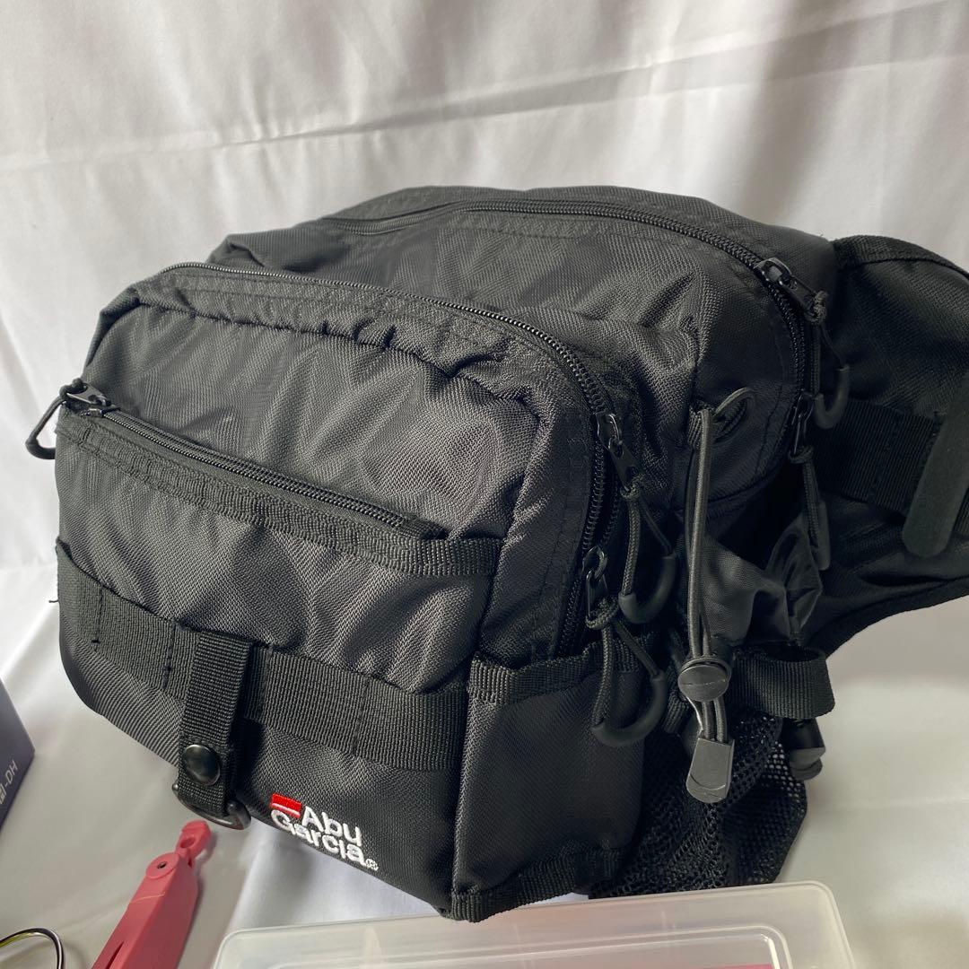 フィッシングベスト、アブガルシアバッグ、Daiwa Revrosリールセット