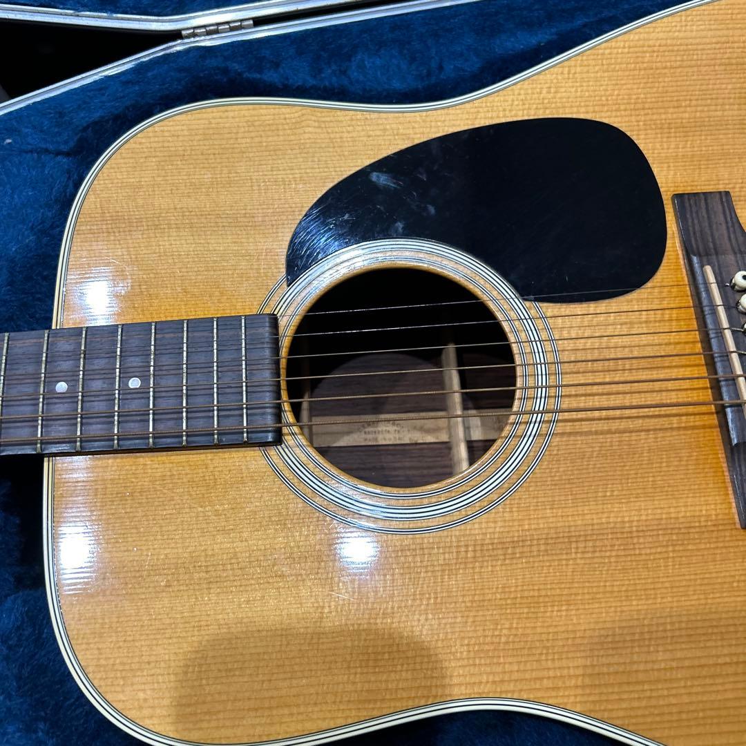Martin D-28 Standard アコースティックギター