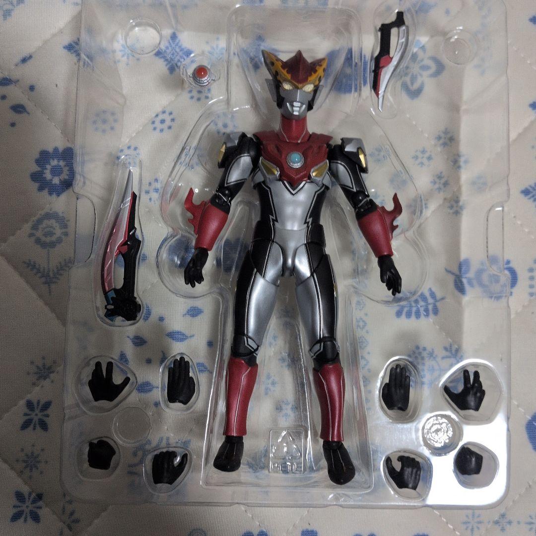 フィギュアーツ ウルトラマン　ロッソフレイム ブルアクア セット
