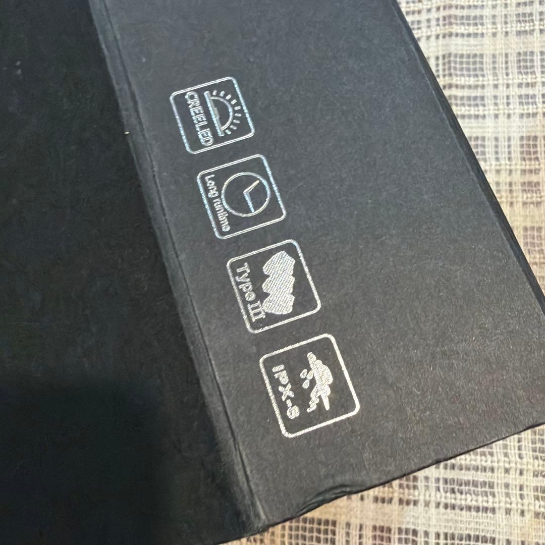 ライト　懐中電灯　SOLARFORCE