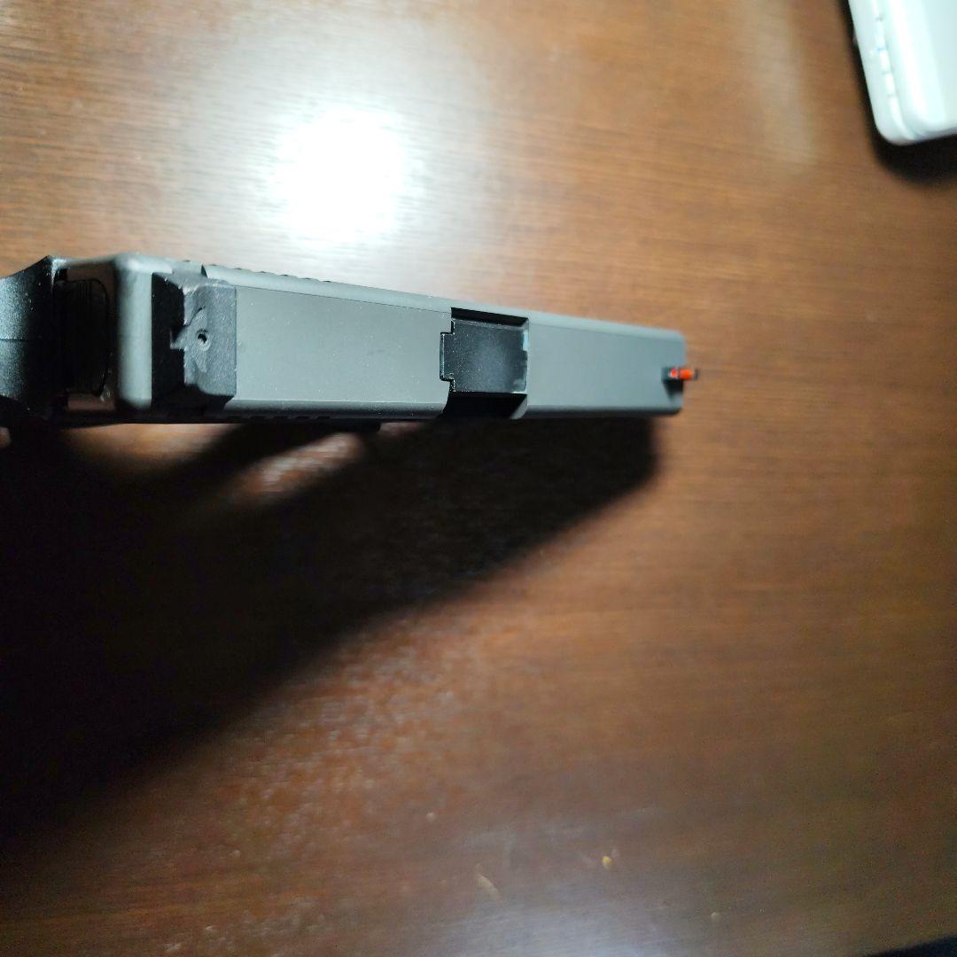 トイガン carbon8 striker9
