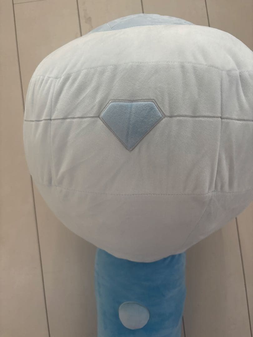 TREASURE LIGHTSTICK CUSHIONペンライト型大クッション