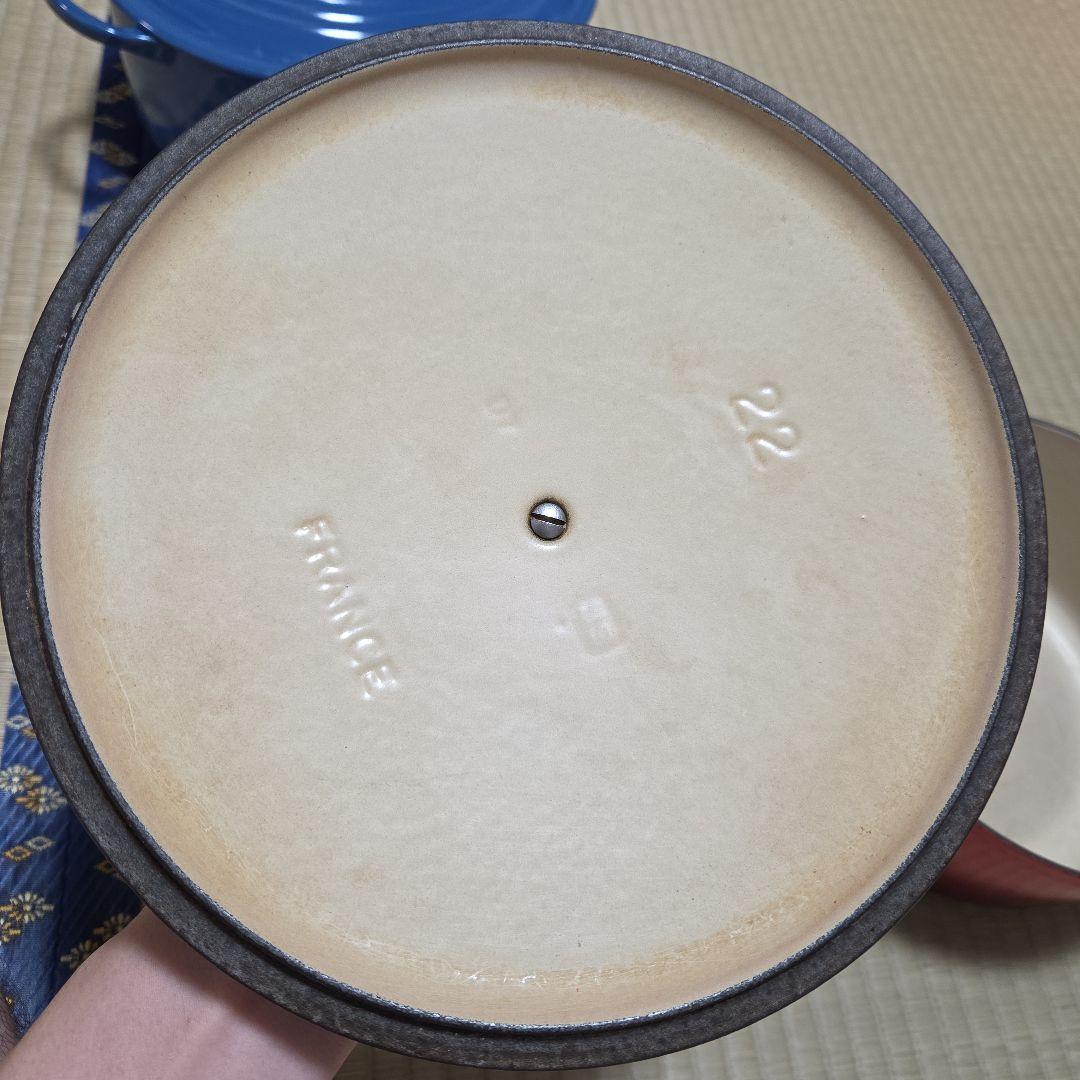 p*y様 LE CREUSET ココット 直径22cm 3.3L両手鍋 チェリー
