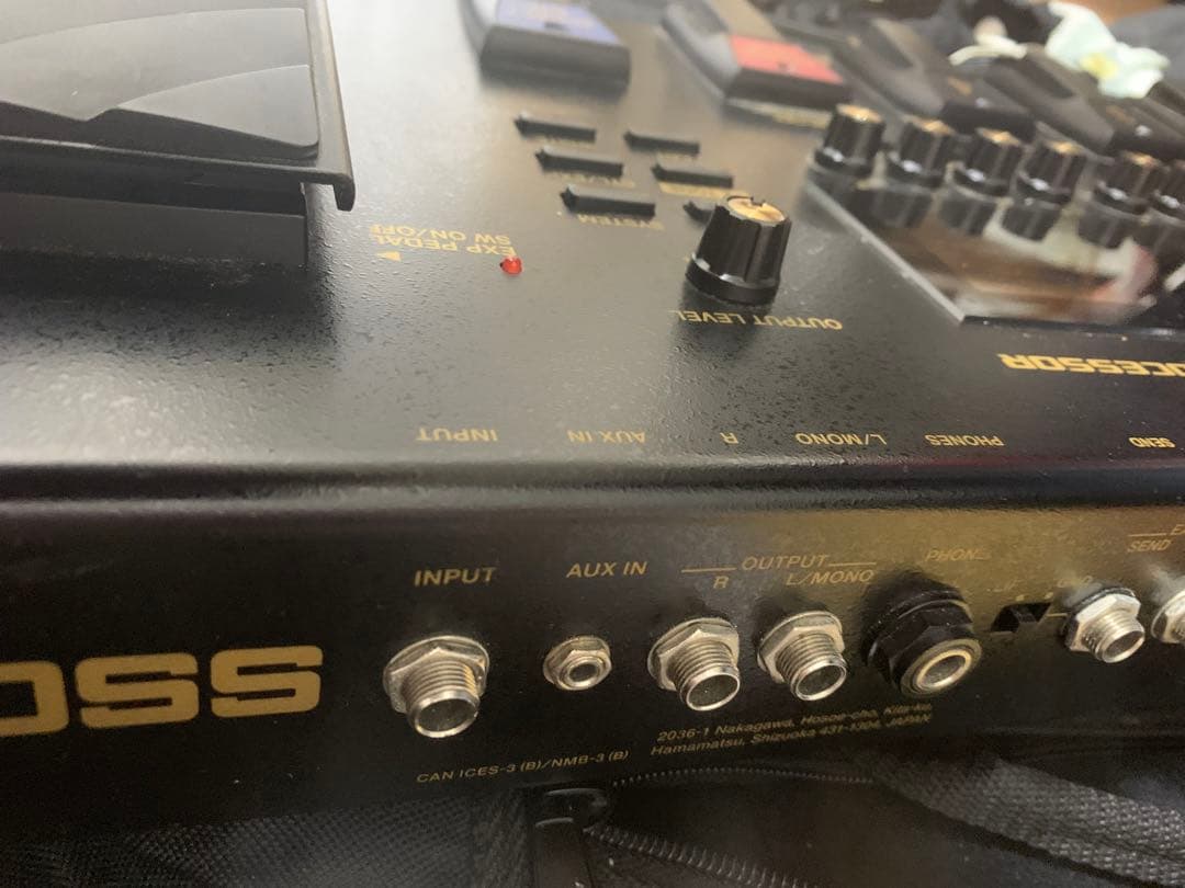 BOSS GT-100 アダプターなし、 説明書なし、初心者からプロまで幅広く