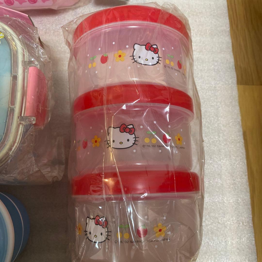 【新品】レトロ　ハローキティ　ランチボックス　まとめ売り　2001年製