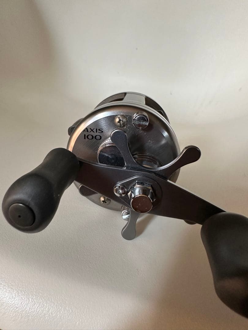 リール SHIMANO AXIS 100