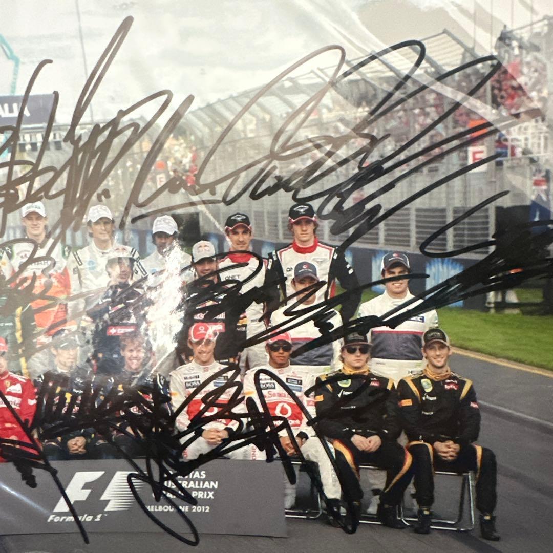 F1 ドライバー 直筆サイン入り写真 2012