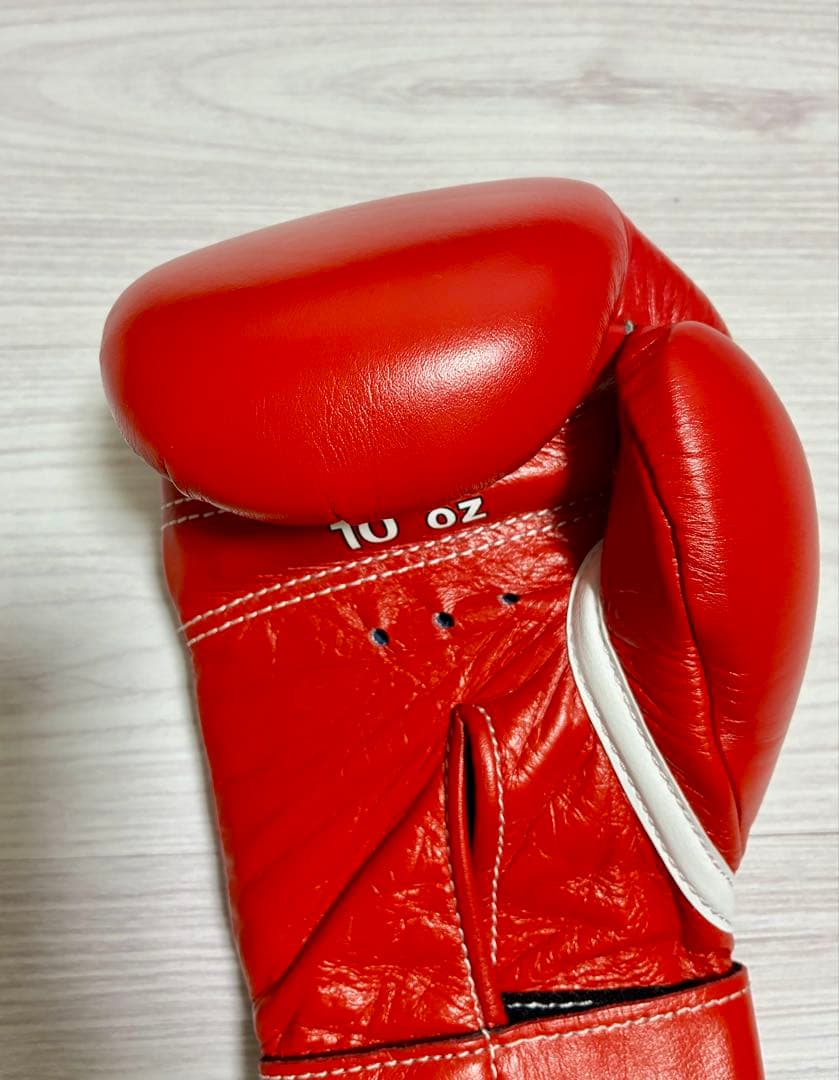 Winning ボクシンググローブ 10 oz レッド