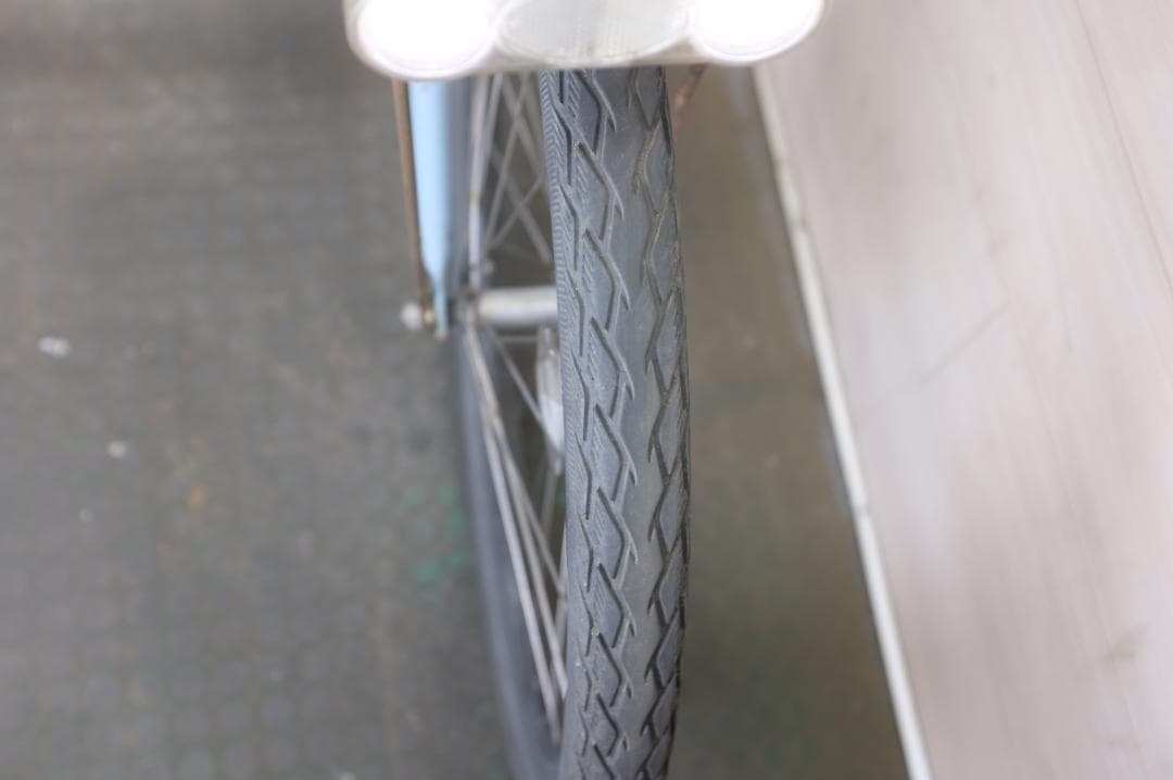 ぽぽぽ )HYDEE.B　26インチ　3段　8.9Ah充電器あり 6日お届