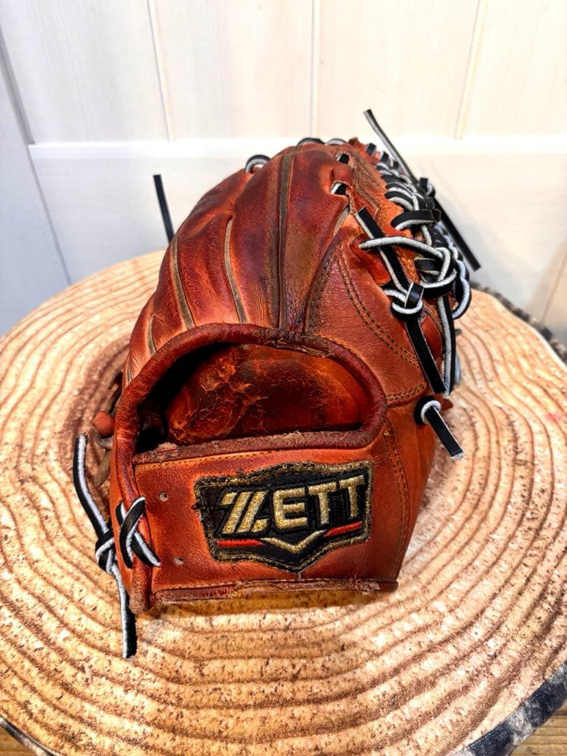 最終値下げ！【即戦力】ZETT 硬式内野手用 グローブ 良型 ※指間に破れあり