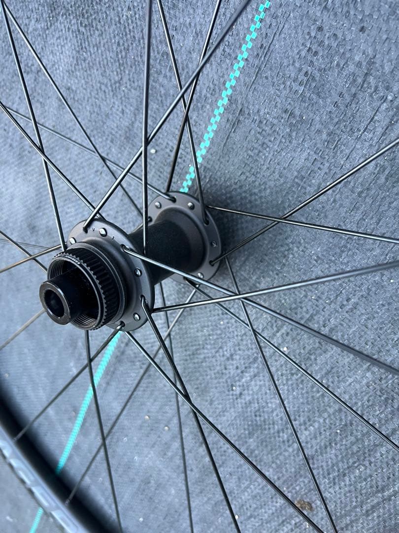 Bontrager Paradigm Comp 自転車ホイールセット