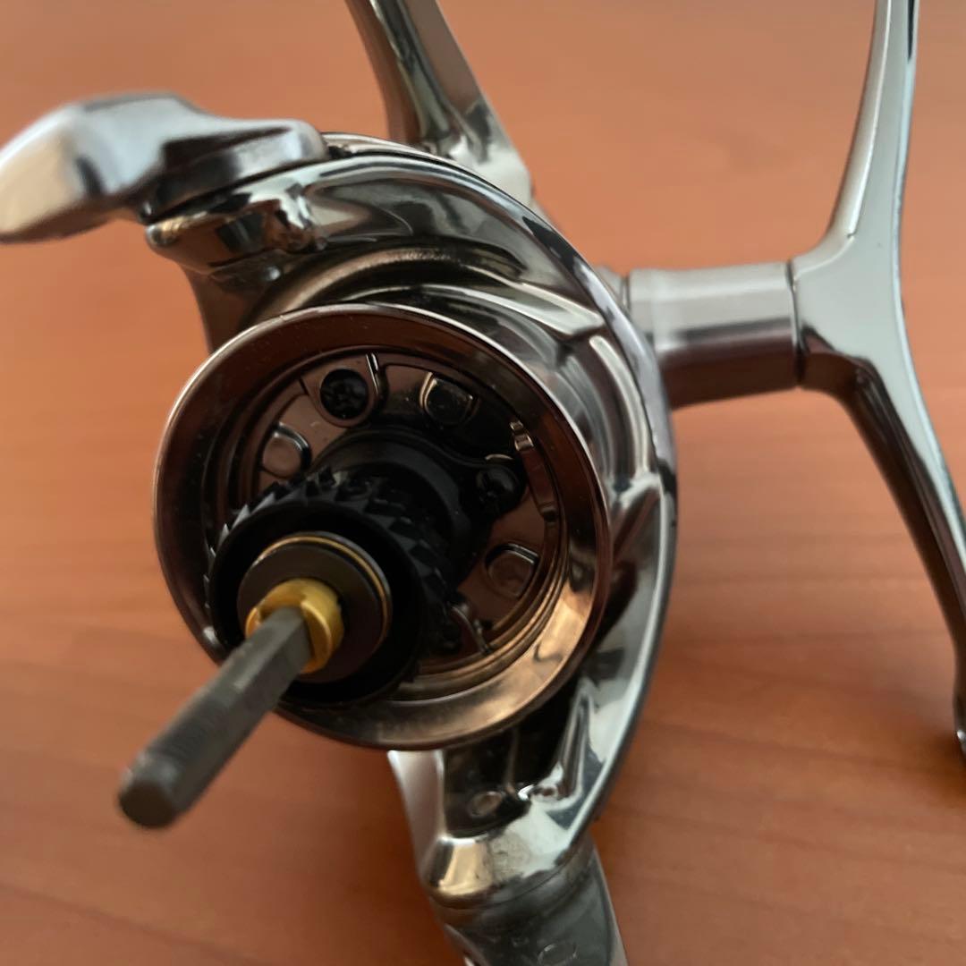 SHIMANO 18ステラ C3000SDHHGスピニングリール