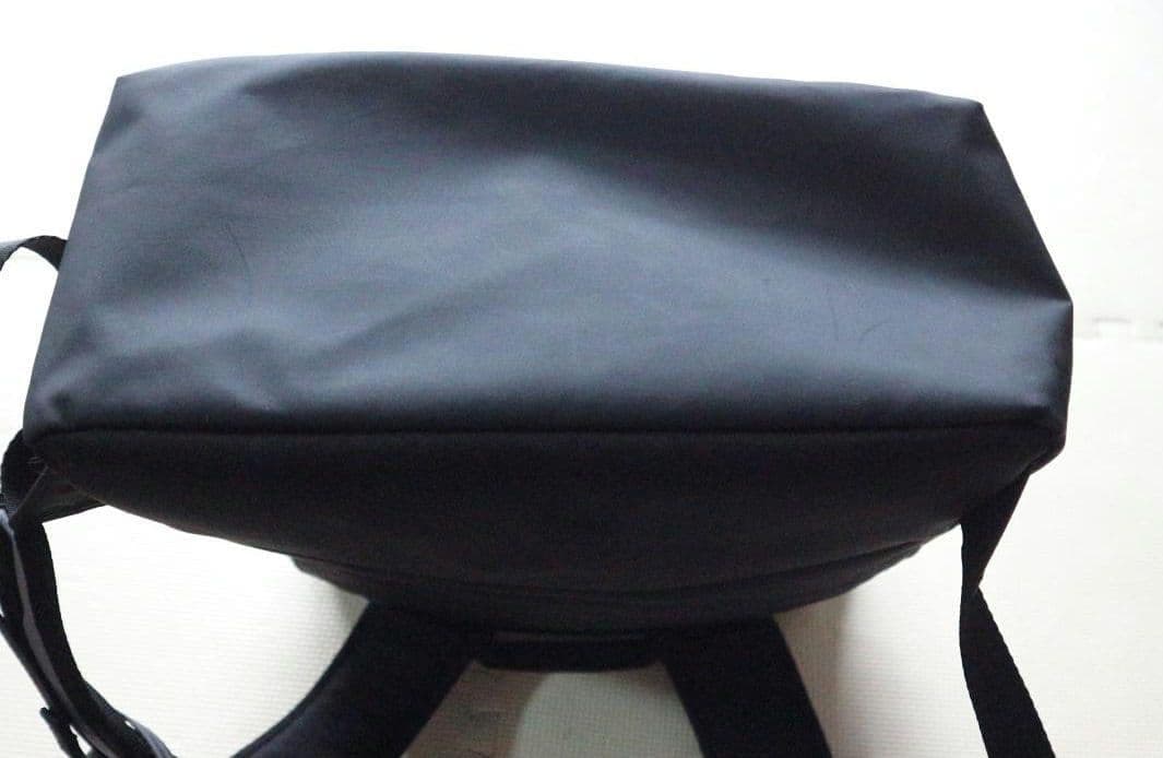 美品 デサント 30L ムーブスポーツ スクエアバックパック 大容量リュック