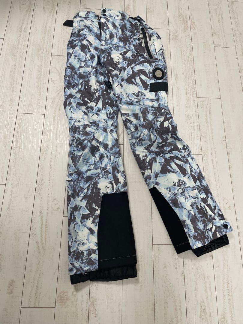 Superdry女性用スキーウェアズボン