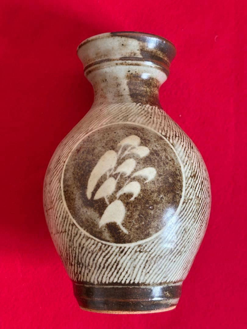 人間国宝 島岡達三 地釉象嵌草花文壺 象嵌 三島手 師:浜田庄司 華道 花入