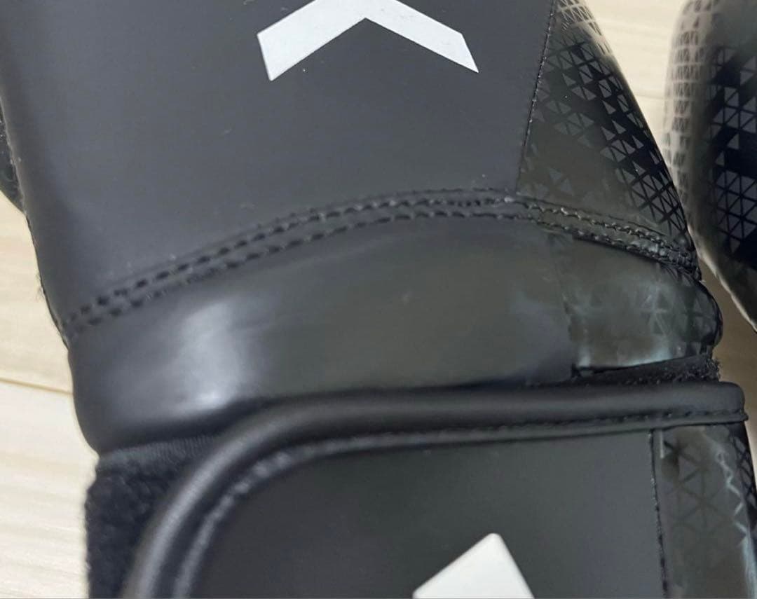 UBX × adidas ボクシンググローブ 収納ケース付き