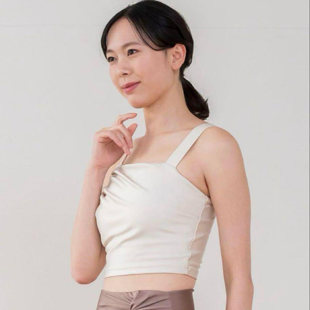 SUKALA 新品 M シャインストレッチアシンメトリーブラトップ