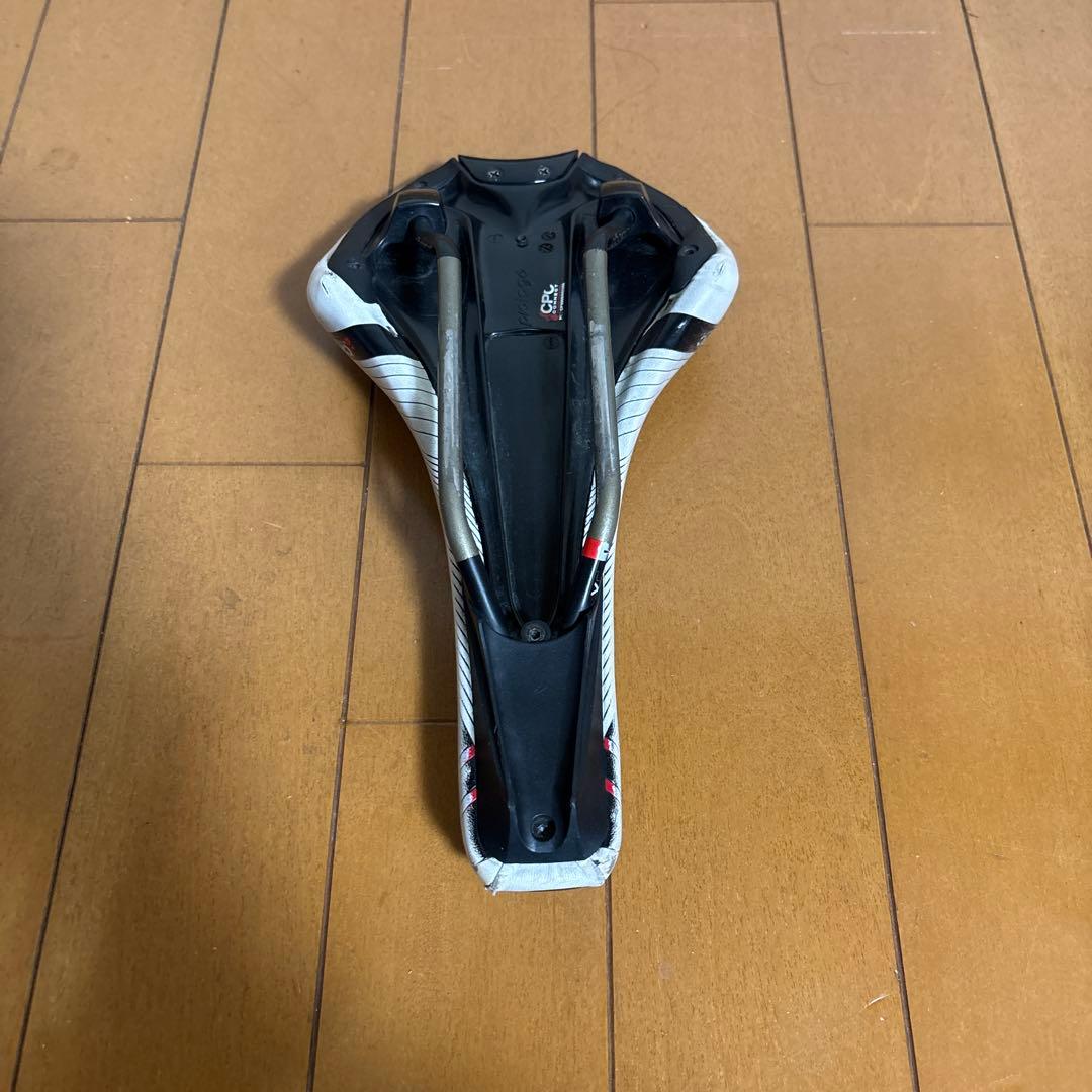 Selle Italia SLR サドル ホワイト/ブラック