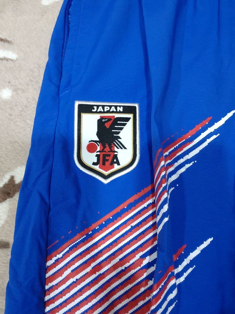 【8】adidas 日本サッカー ピステ ウィンドブレーカー