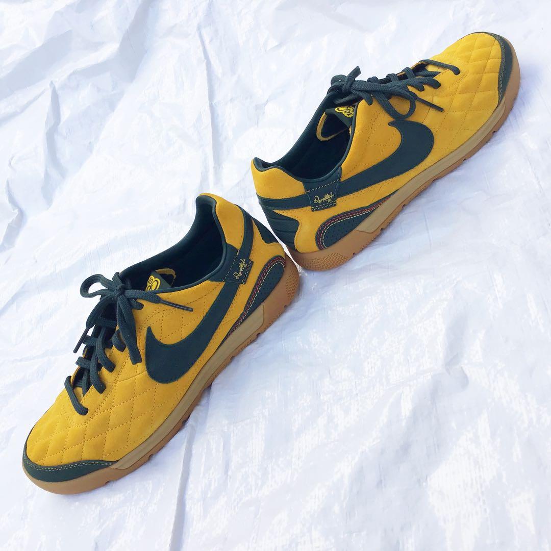 NIKE ティエンポ ロナウジーニョ フットサルシューズ （新品希少）