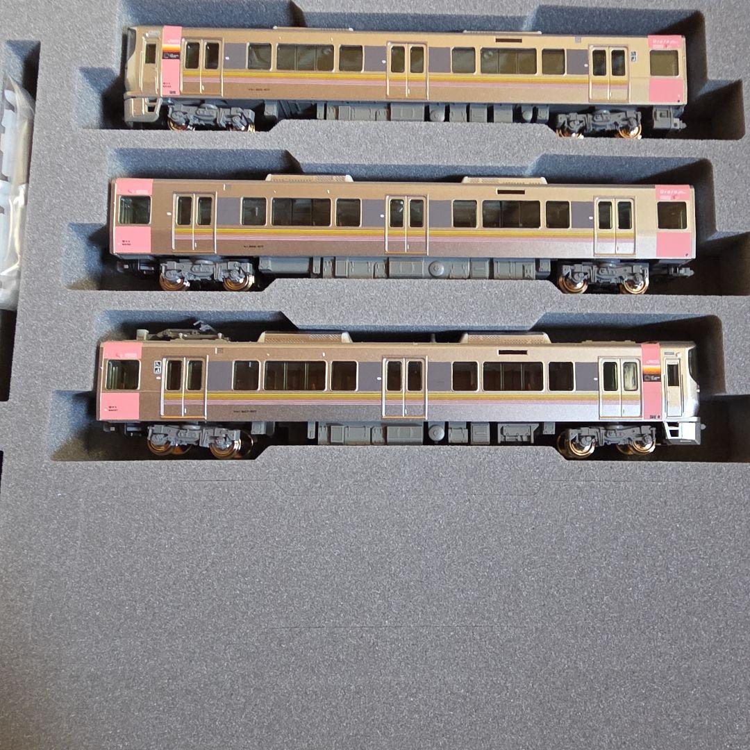 KATO` 227系500番台〈Urara〉 3両セット 【10-1907】