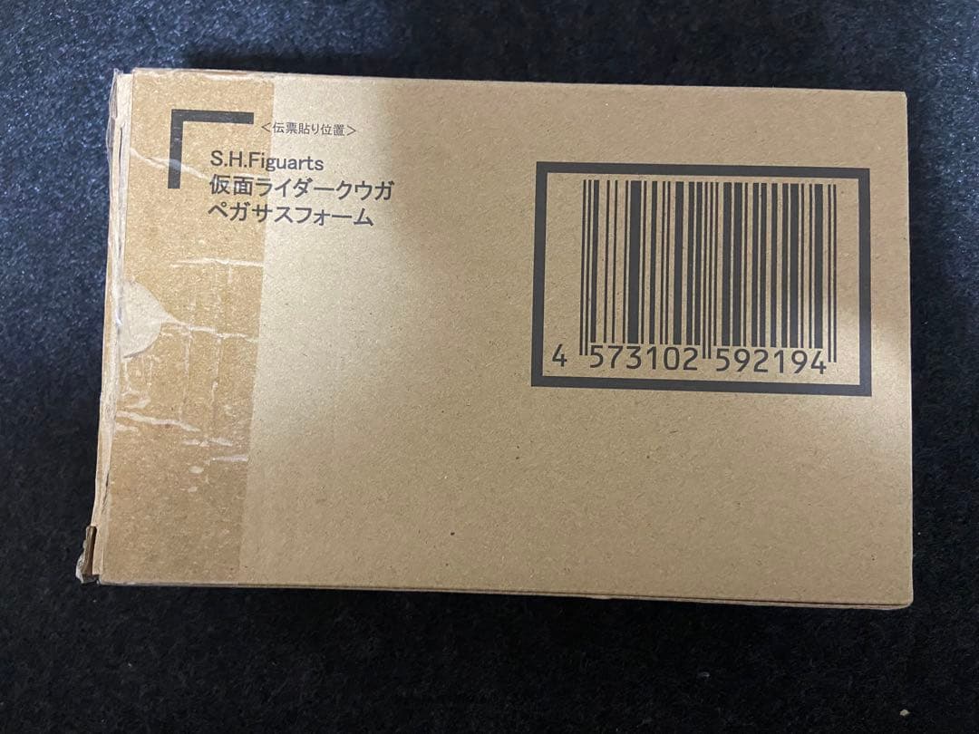イ*ゴ様 s.h　真骨彫製法　仮面ライダークウガ　ペガサスフォーム　フィギュア