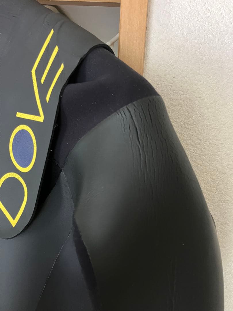 DOVEセミドライスーツ