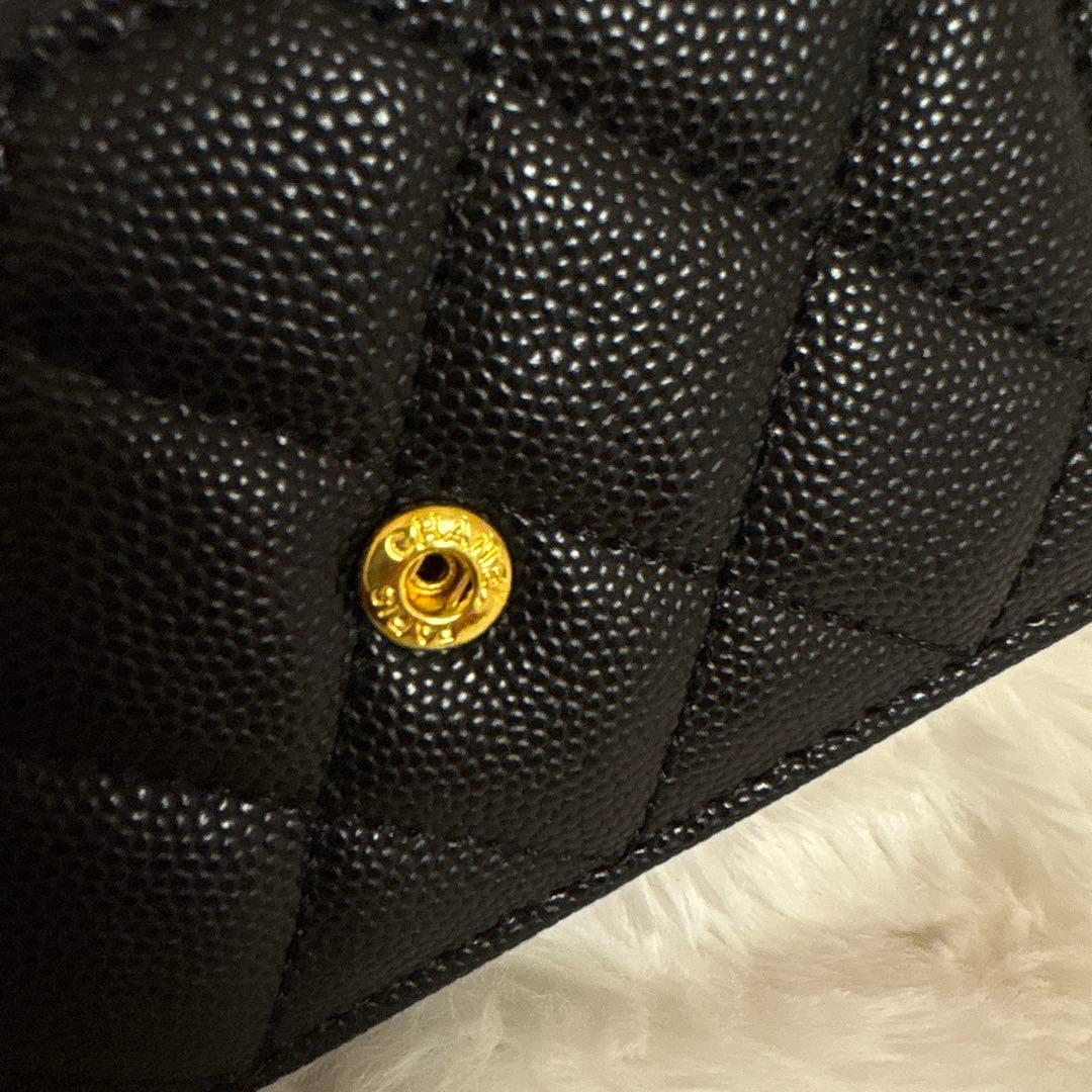 CHANEL キャビアスキン　三つ折り財布