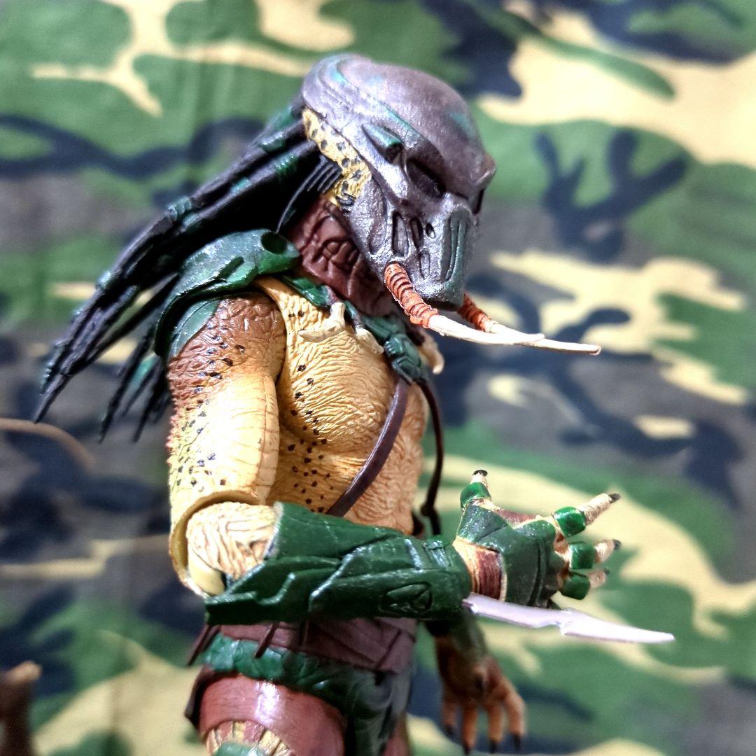 NECA トラッカープレデター＆プレデターハウンド2体セット(中古品)／✨希少品