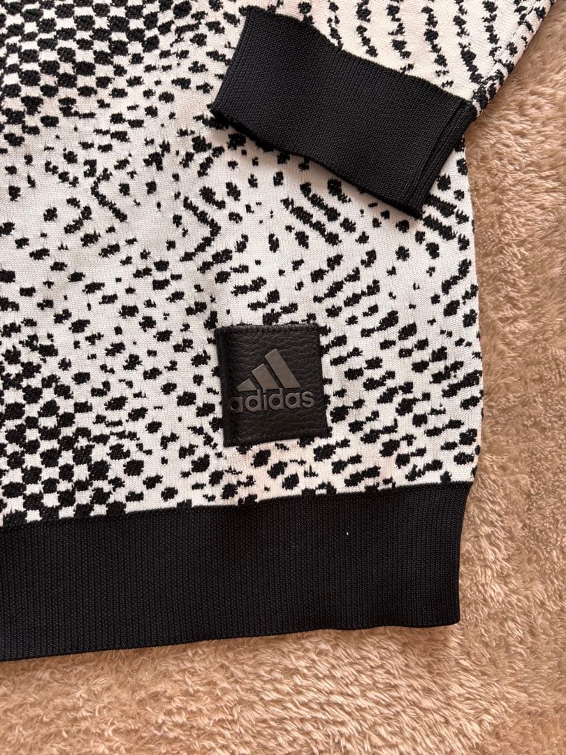 adidas 幾何学模様 ハイネック トレーナーゴルフウェア