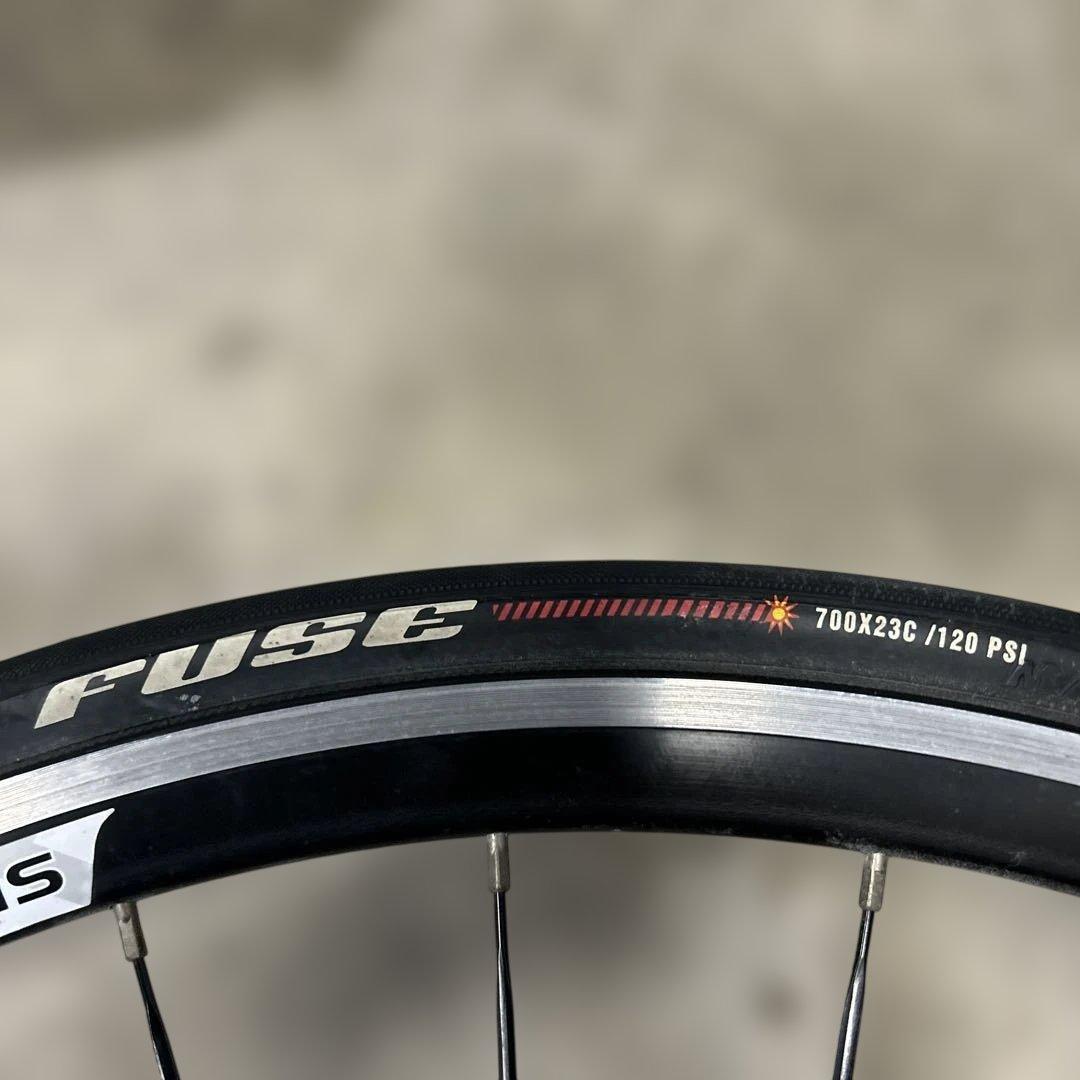 ロードバイク ルイガノ (Louis Garneau)CTR AL6066