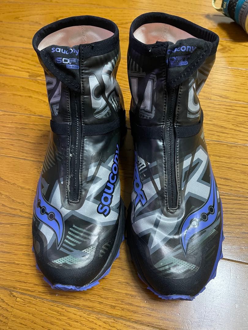 Saucony Endorphin スパイクシューズ ブラック/パープル　24㎝