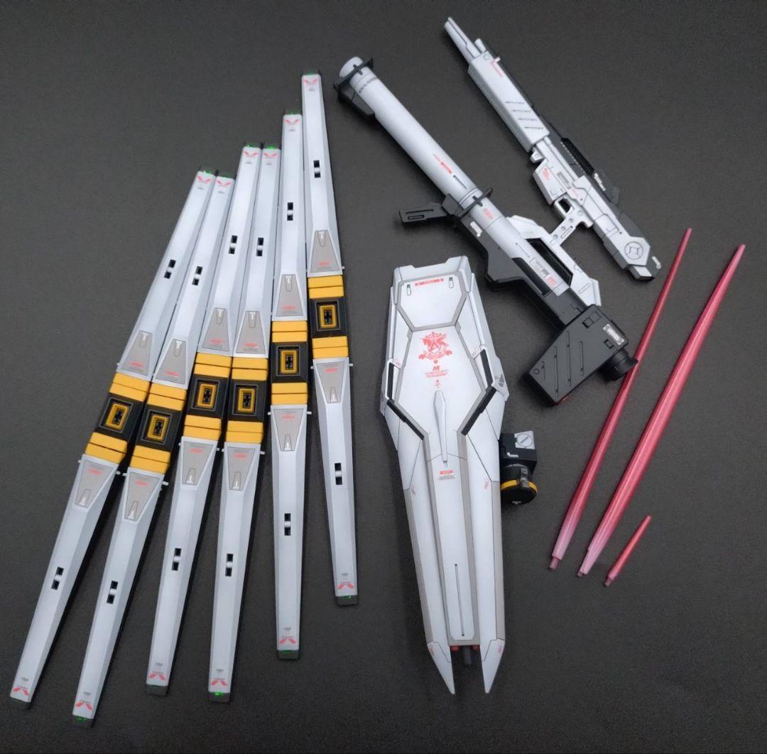 ガンプラ　完成品　MG1/100 νガンダムver.ka
