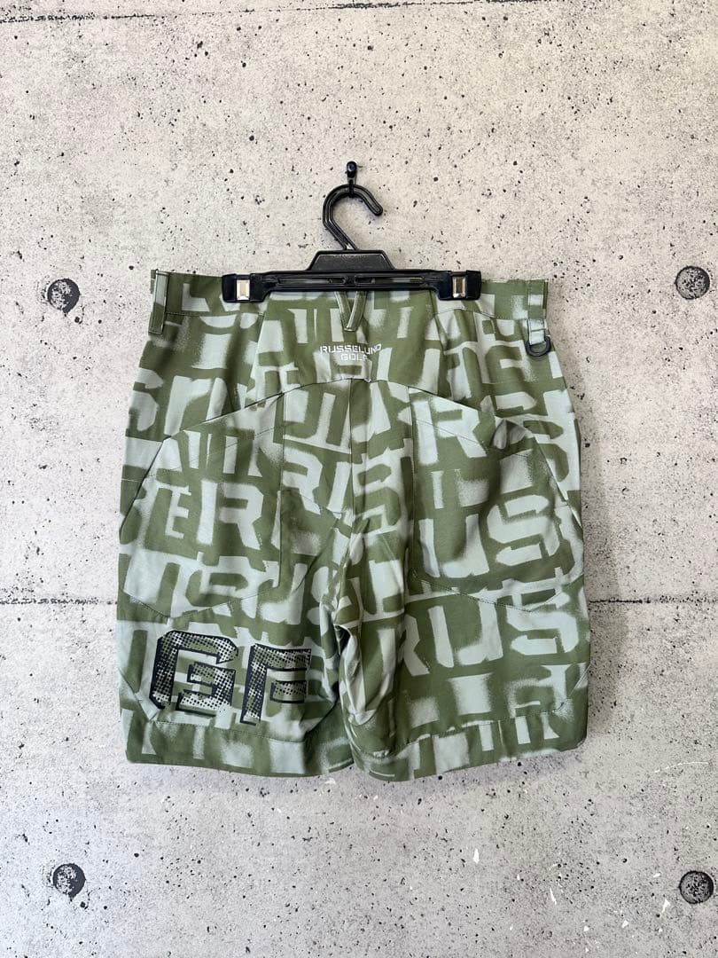 【新品未使用】サイズ4 メンズ ハーフパンツ ラッセルノ 2697