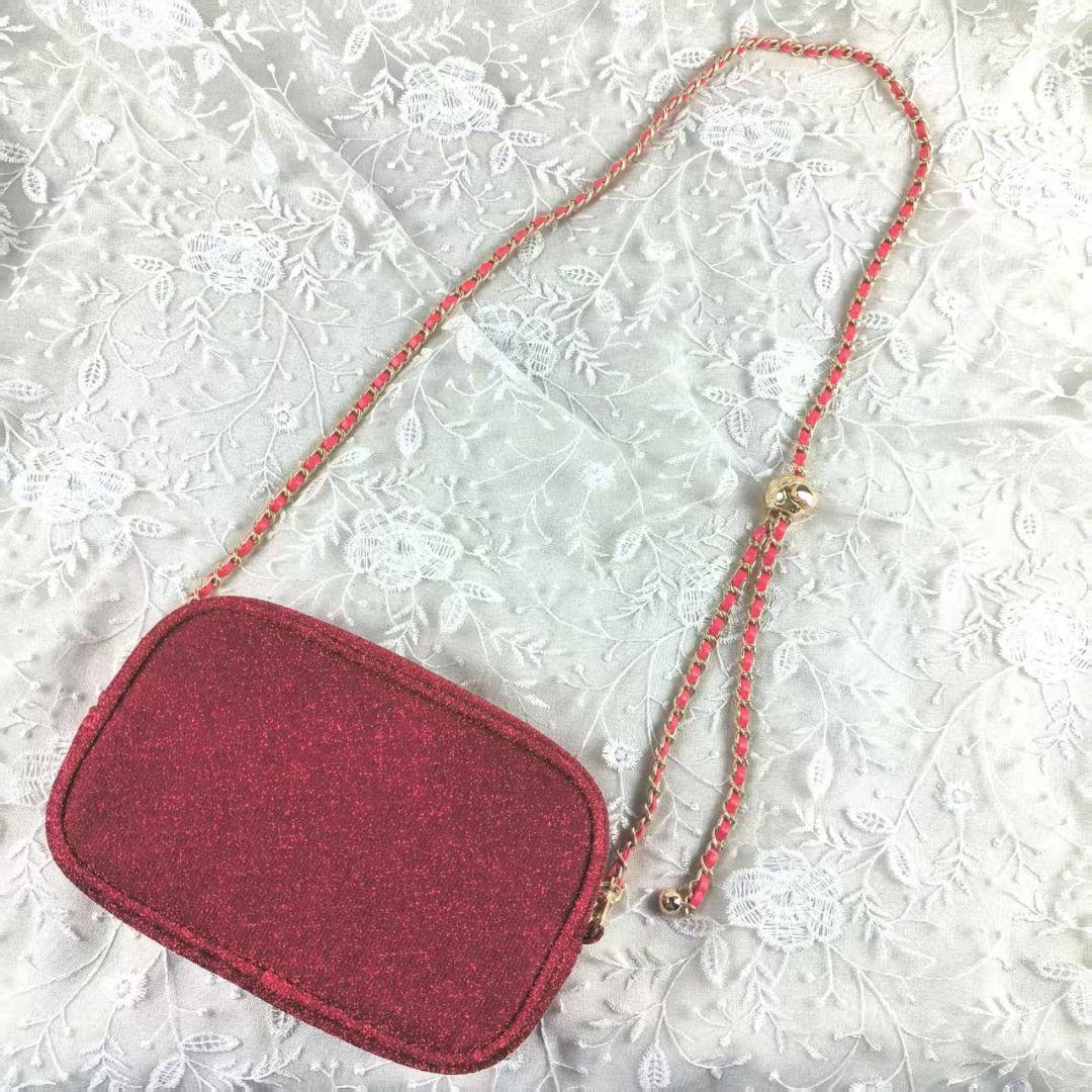 CHANEL ノベルティポーチ　チェーン付き　レッド x1