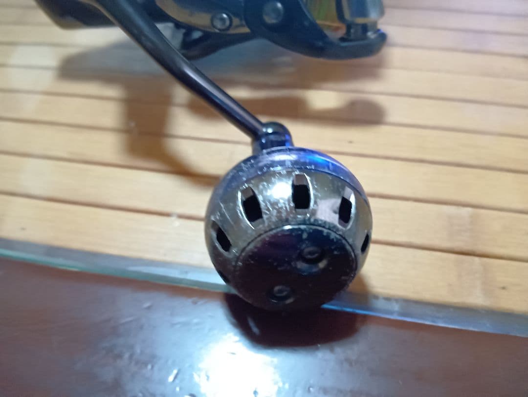15ソルティガ 4000H スピニングリール