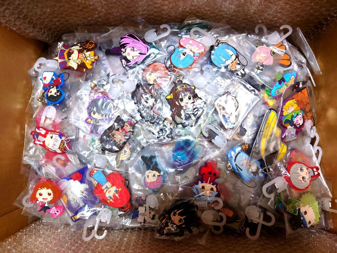 【大量まとめ売り】ノンジャンル　キャラクターグッズ　アニメグッズ　アクスタなど。