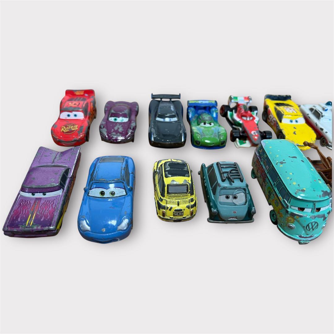 トミカ　カーズ　廃盤　レア　ボックス付き　18台＋4台