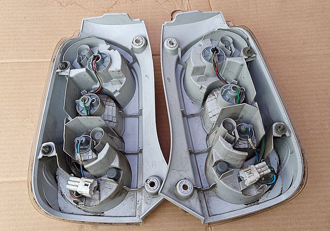 ダイハツミラココア（L675S）テール（ジャンク品）