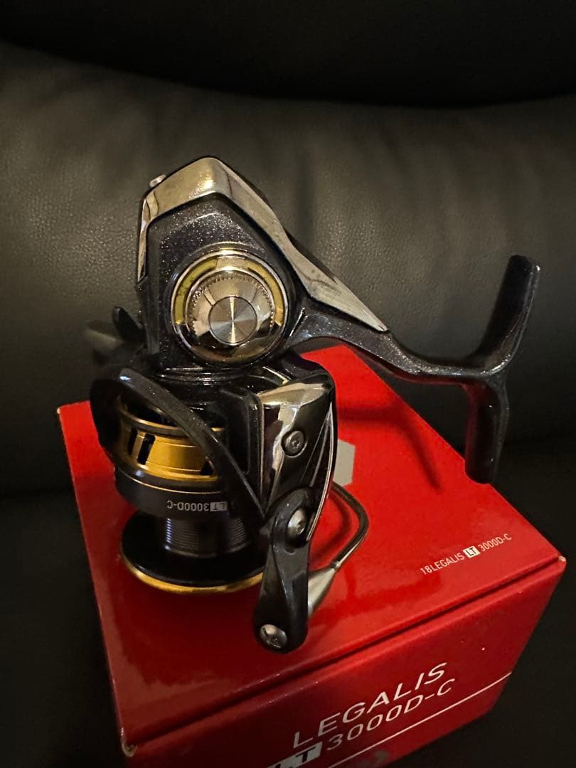 Daiwa 18LEGALIS LT3000D-C スピニングリール