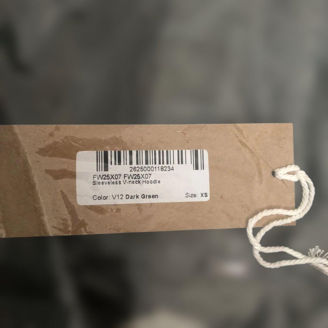 新品　サルセーション　パーカー