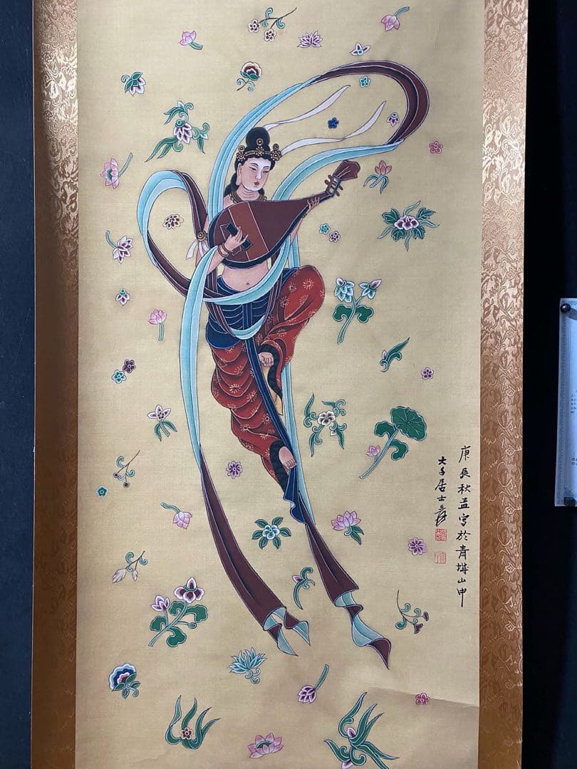 张大千 飞天仕女 中国画 掛け軸 水墨画 和室 玄関 茶室 壁掛け 美術品