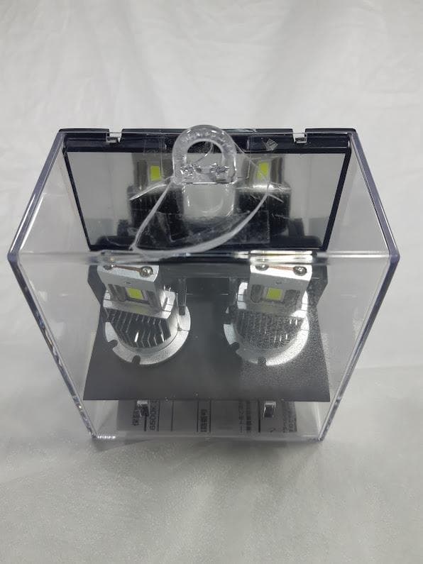 カシムラ HID→LEDヘッドライト 8400lm 未使用 ケース破損特価