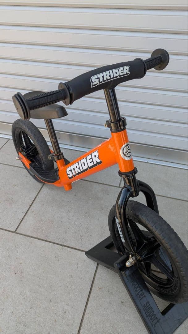 STRIDER バランスバイク オレンジ 12インチ