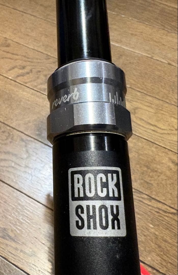 ROCKSHOX Reverb AXS 31.6x125mmドロッパーポスト