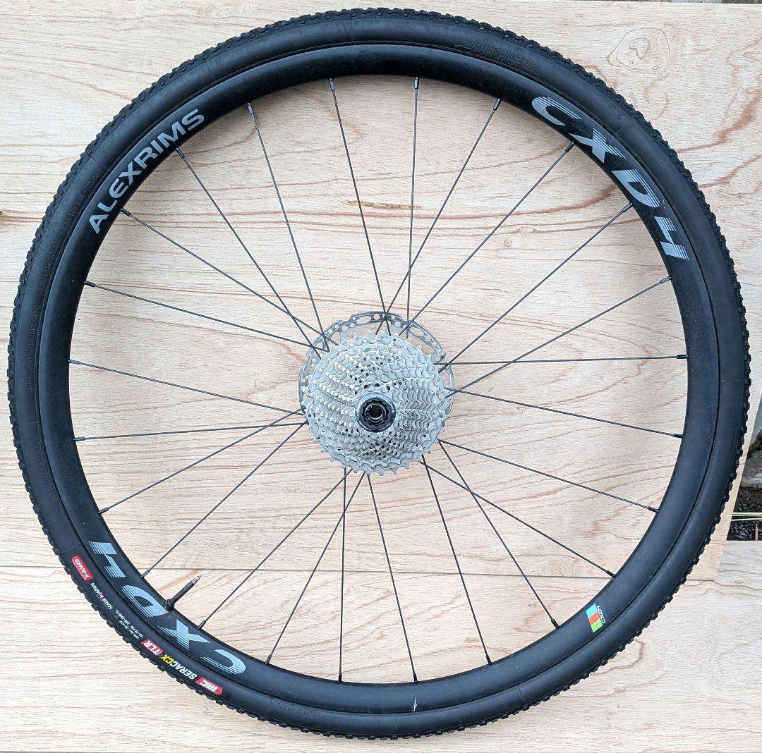 シャチ　ALEXRIMS CXD4　前後セット　タイヤ付き