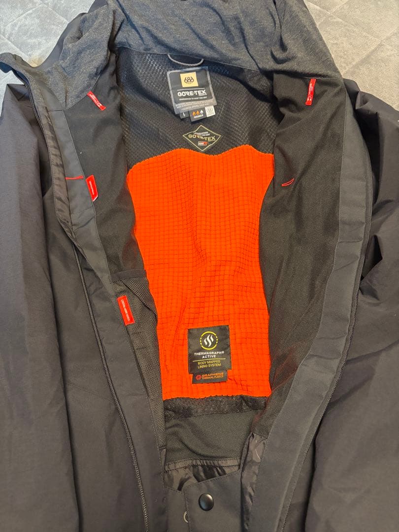 686 GORE-TEX GT THERMAGRAPH JACKET 未使用