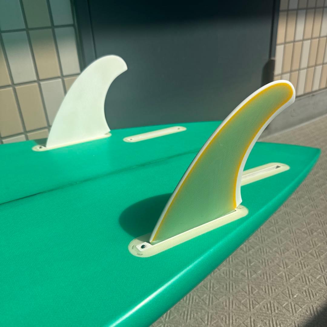 手渡し限定　グレースサーフボード　ミッドレングス　6.8