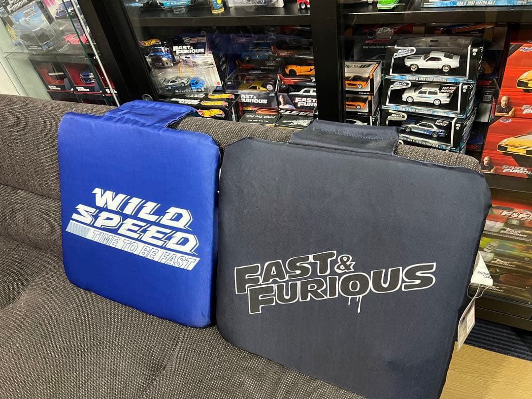 ワイルドスピード アベイル カーシート クッション 全2種