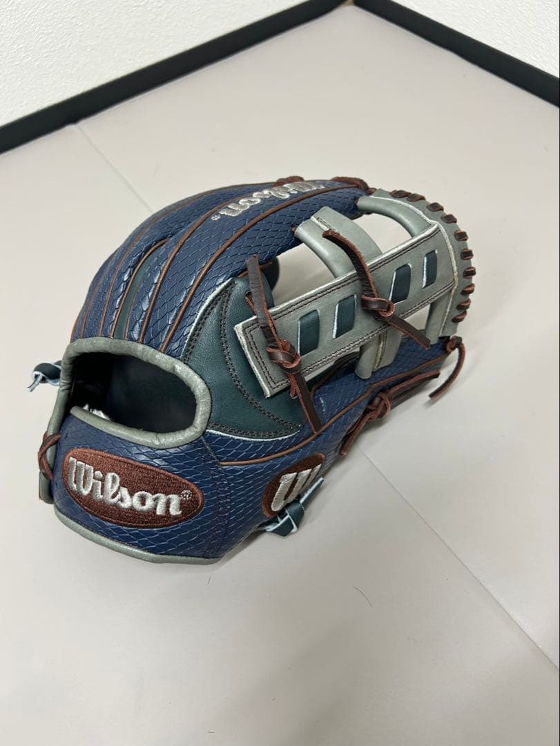 Wilson ワナビーヒーロー27型 軟式用グラブ
